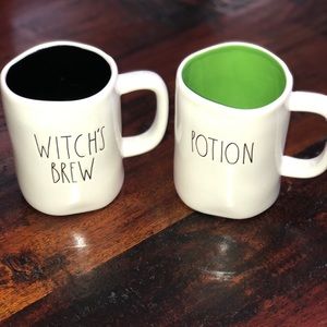 ❌SOLD❌Rae Dunn Witch’s Brew and Potion set (2)🎃